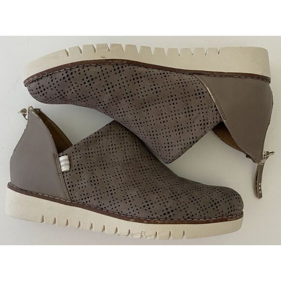 Dr.Scholl's  INSANE Perforated Back Zip Loafer Taupe Comfort Shoes US Size 6M - Picture 5 of 10